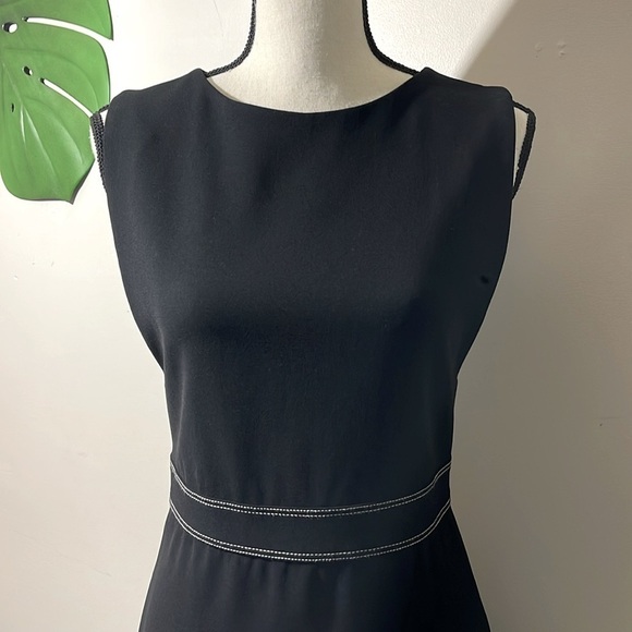 Theory Minaeon Contrast-Trim Crepe Sleeveless Sheath Dress in Black size 4 - Picture 9 of 14